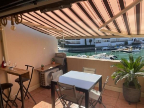 HAMEAU DES CAPELLANS Duplex avec superbe vue marina piscine wifi gratuit parking gratuit
